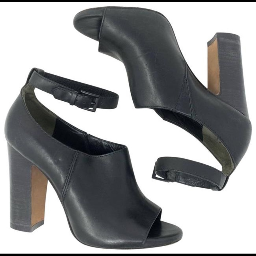 Pour la Victoire black leather peep toe block heel ankle strap sz 7